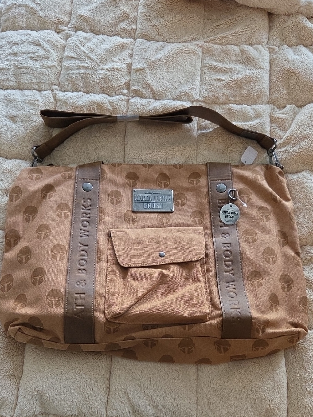 Mandalorian And Grogu Messenger Bag